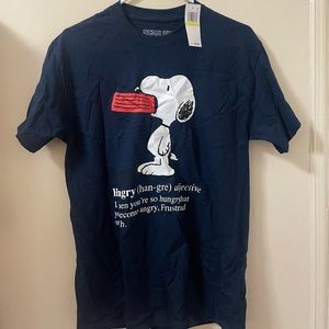PEANUTS t-shirt can be worn by women or men